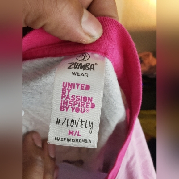 Zumba Shirt Women's Large Pink & White  Party In Pink Graphics Short Sleeves - Picture 2 of 9